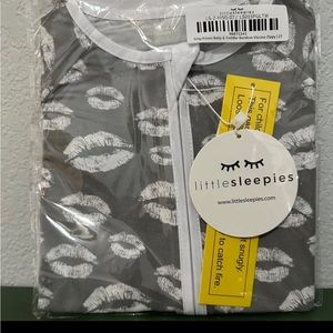 Little Sleepies Gray Kisses Zippy